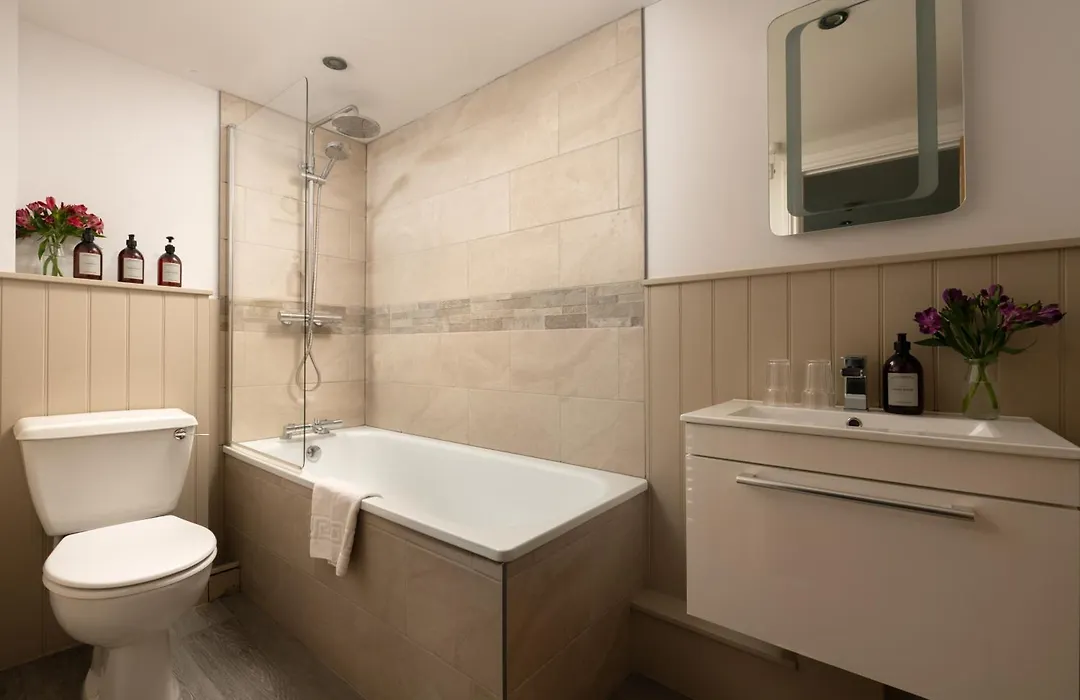 The Lansdowne Boutique Rooms With Breakfast - Adults Only-1