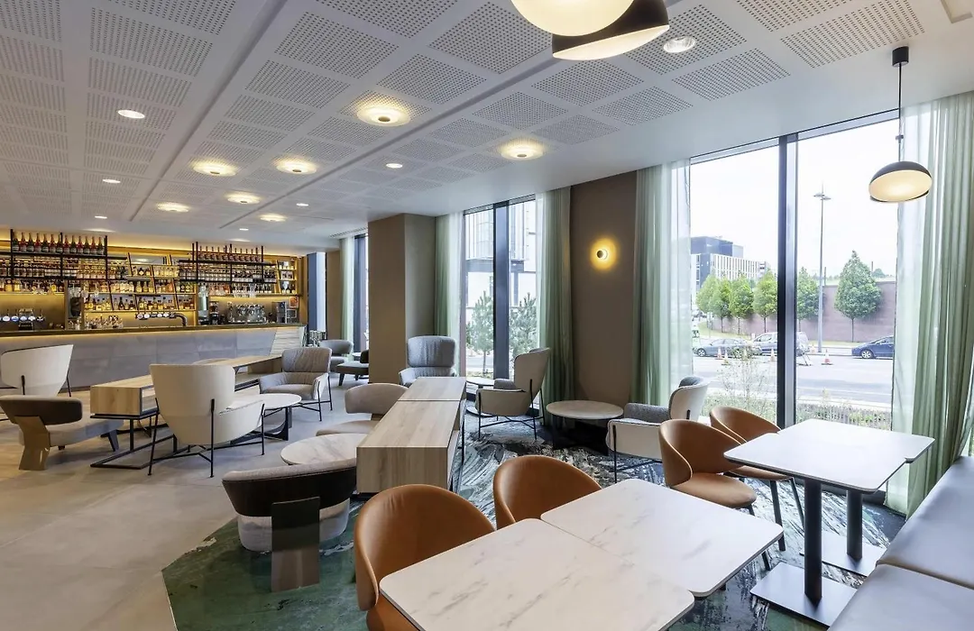 Novotel Liverpool Paddington Village-1