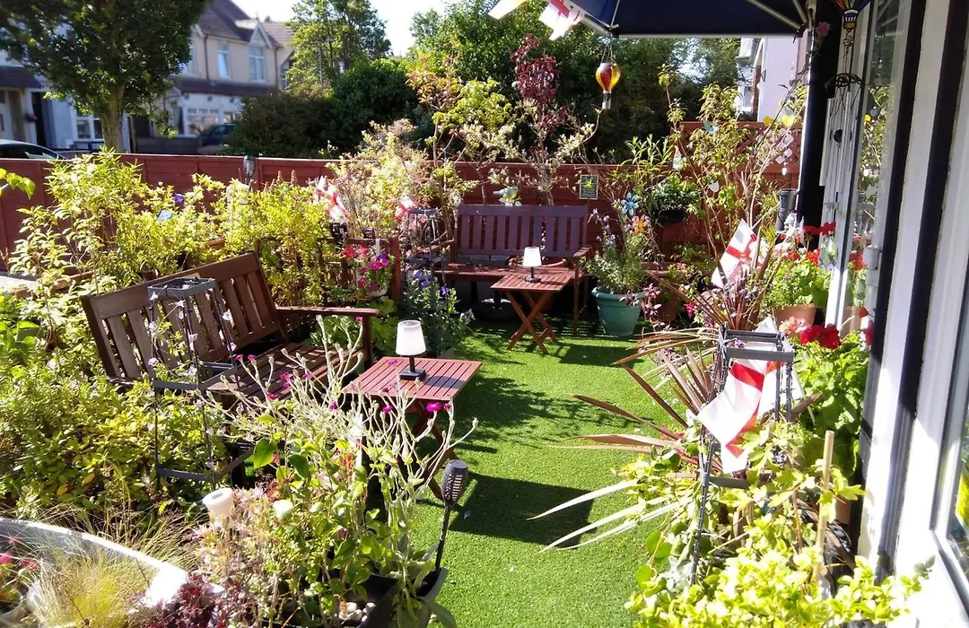 Brackenhurst Guest House-1