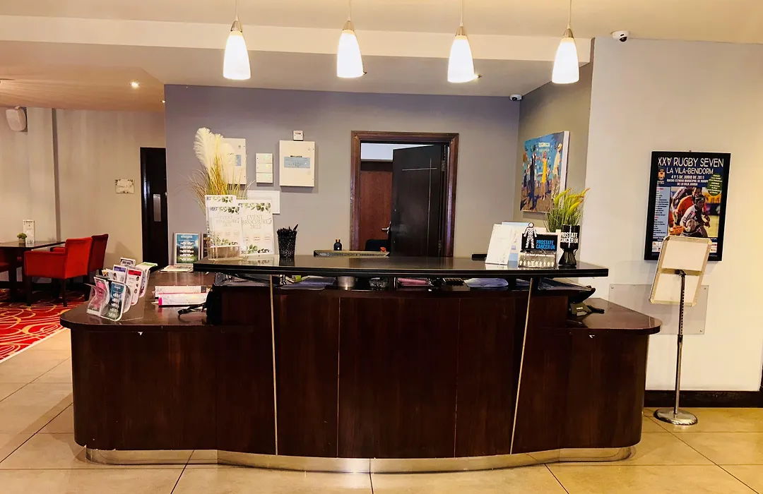 Blanco'S Hotel-1