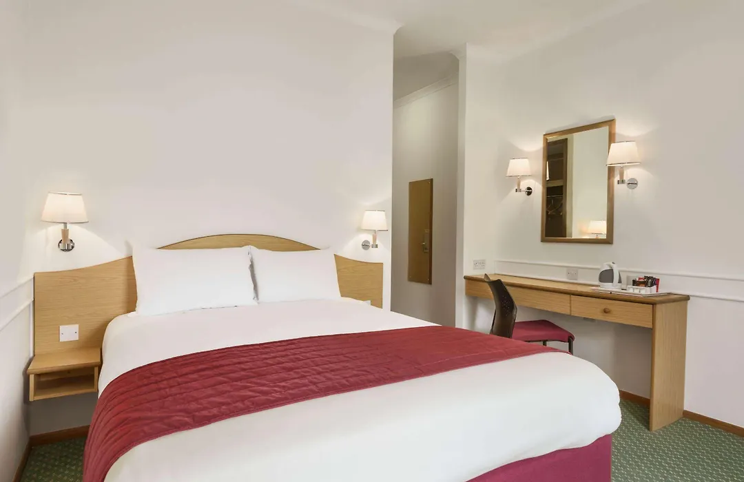 Days Inn By Wyndham Donington-1