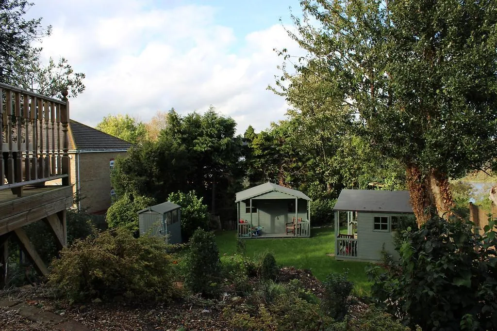 Botleigh Villa-1