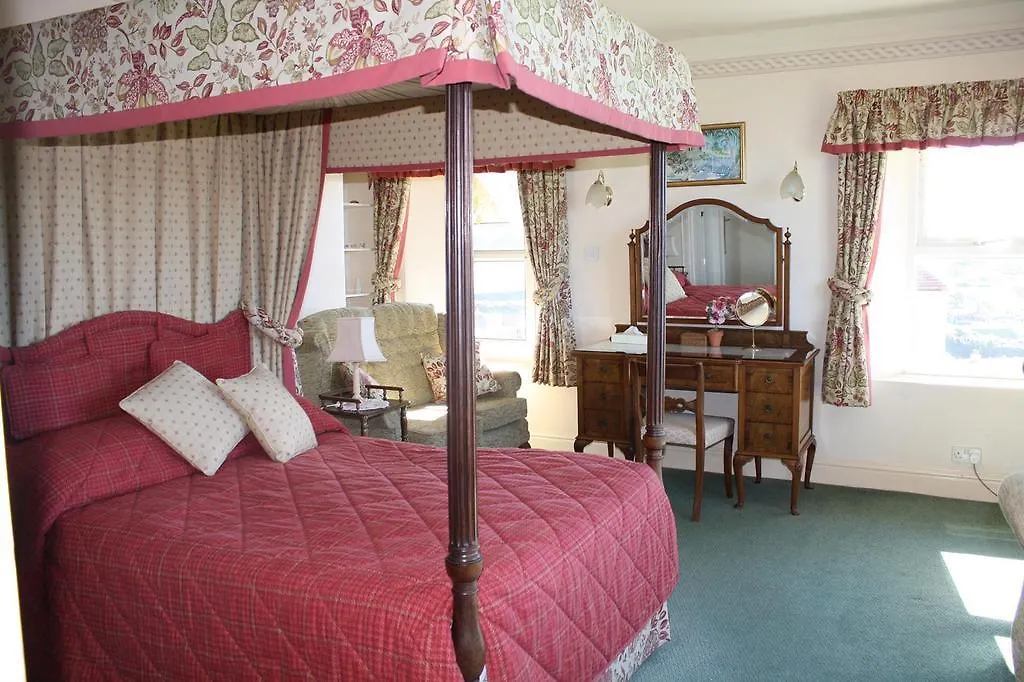 Lantern Lodge-1