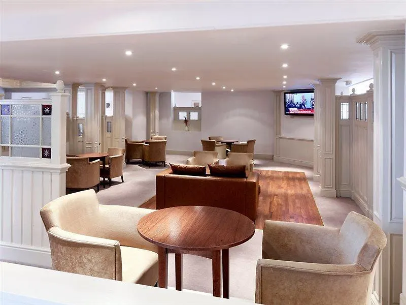 Mercure Swindon East Hotel And Spa-1