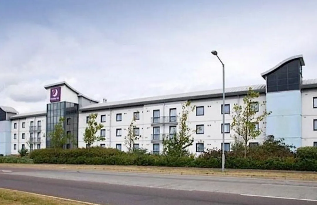 Premier Inn London Enfield-1