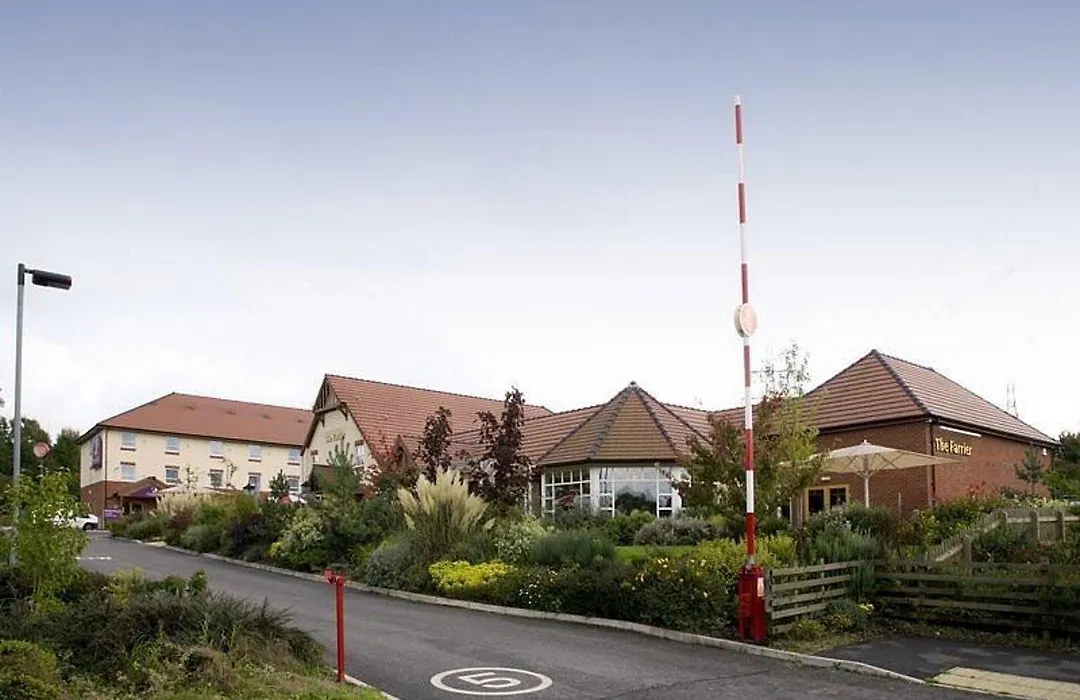 Premier Inn Grantham-1