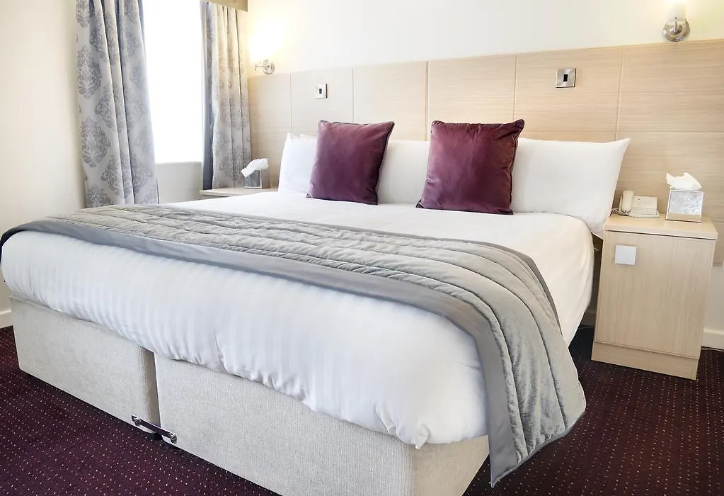 Waterfront Hotel-1