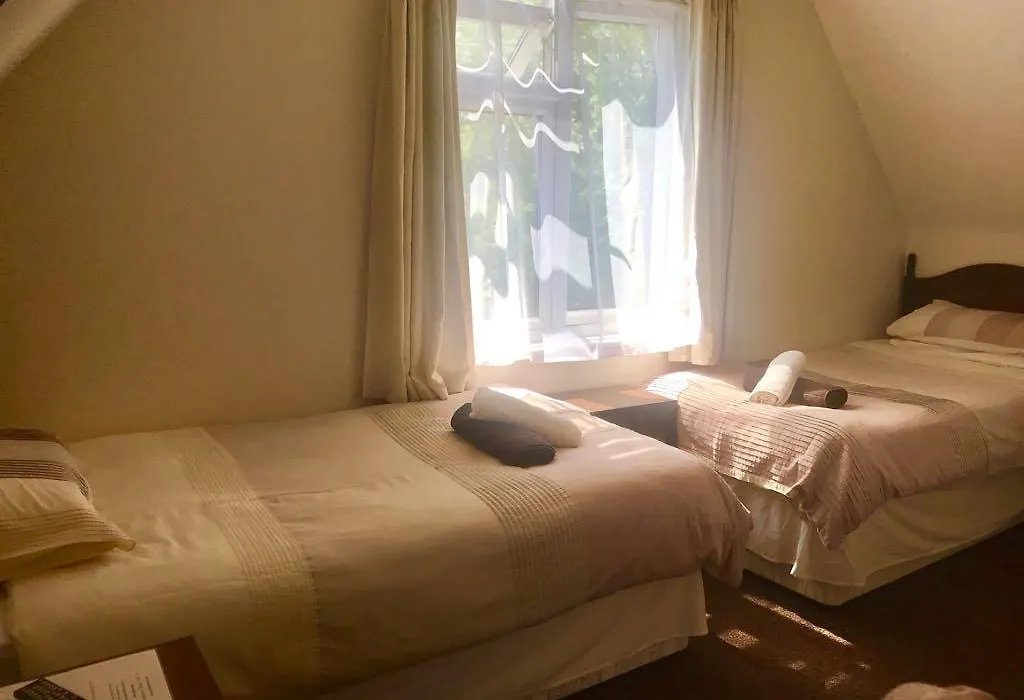 Landguard House Bed Only-1