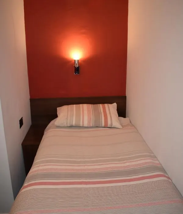 Swandown Hotel-1
