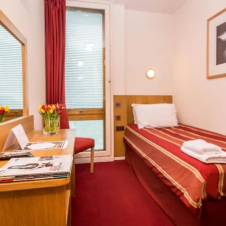 St Giles Heathrow - A St Giles Hotel-3
