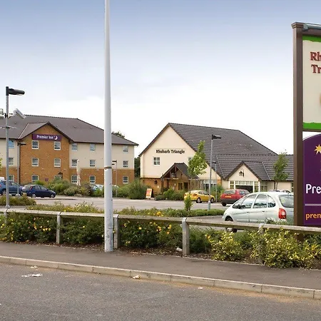 Premier Inn Wakefield City North-3
