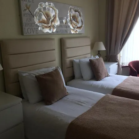 Southcombe Guesthouse-2