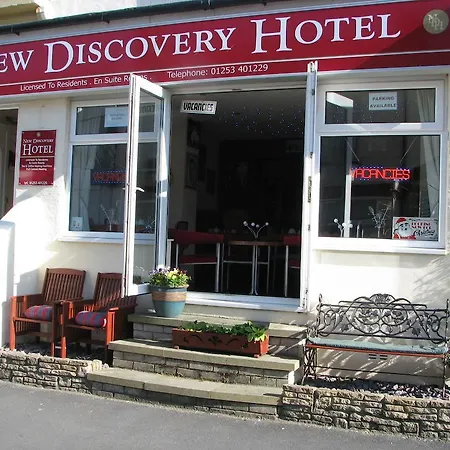 Myroomz New Discovery Hotel-2