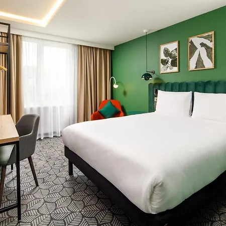 Ibis Styles London Seven Kings-2