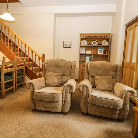 Heather Cottage-3