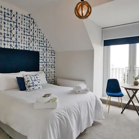 The Beaches Guest House-2