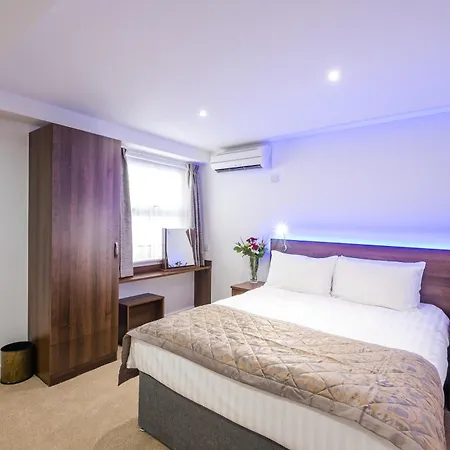 Signature Hotel London-3