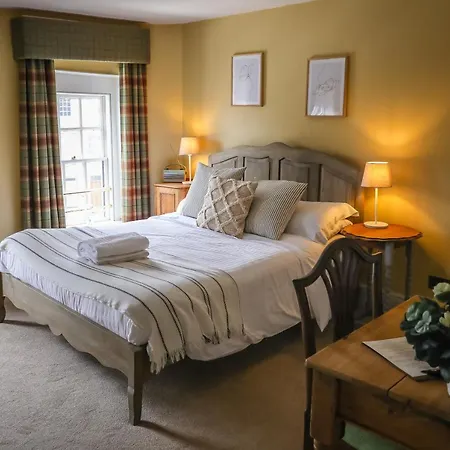 The Black Swan Inn-2