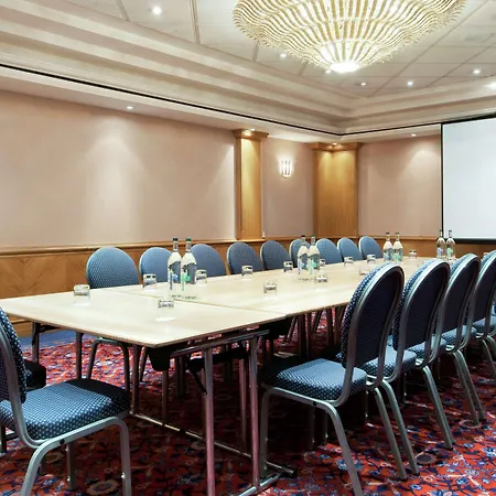 Hilton Birmingham Metropole Hotel-2