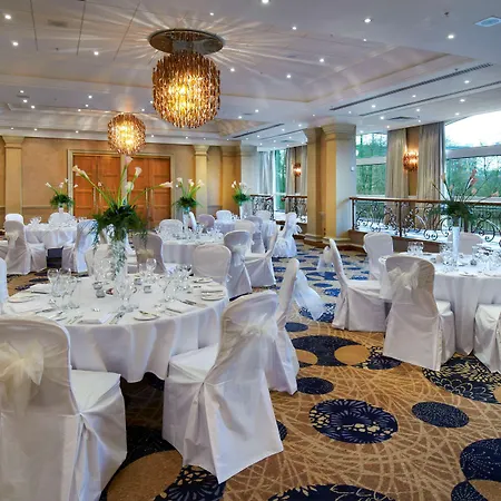 Hilton Birmingham Metropole Hotel-3
