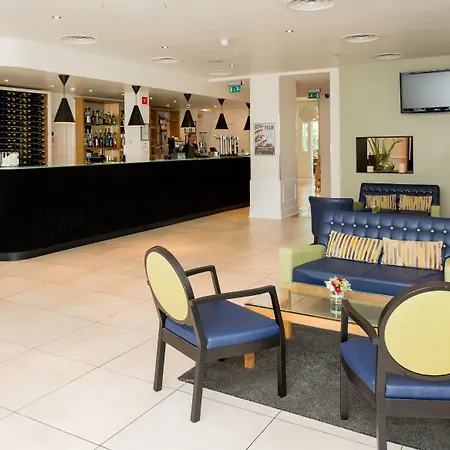 Stanwell Hotel By Mercure-3