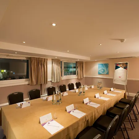 Leonardo Inn Glasgow West End-3