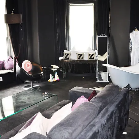 Carmelite Hotel-2