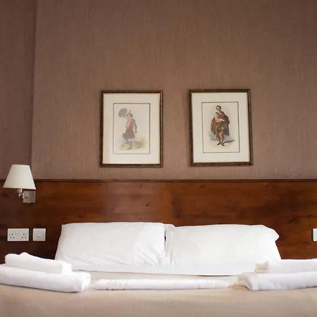 Edinburgh House Hotel-2