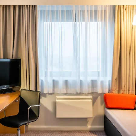 Holiday Inn Express Dundee By Ihg-3