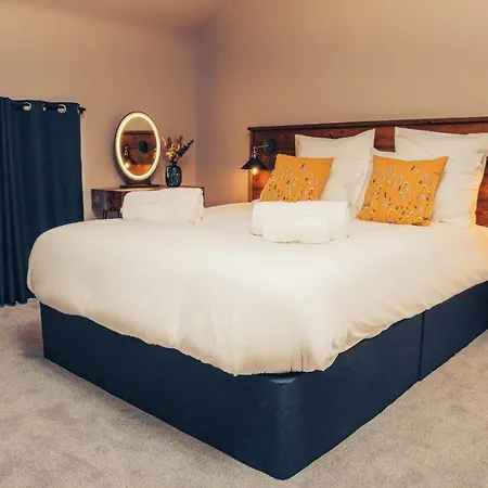 Lawton Street Rooms-3
