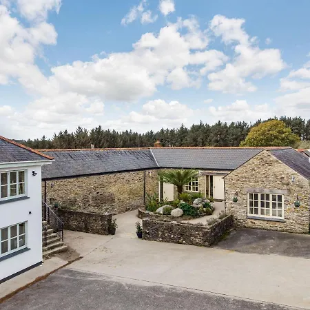 Tregoninny Vineyard And Woodland Farmhouse-2