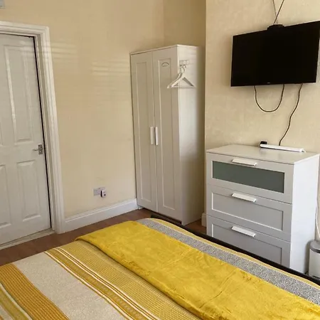 Streatham Common Bed & Breakfast-2