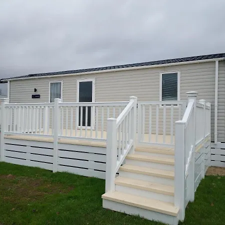 Hoburne Bashley Self-Catering Holiday Home-2