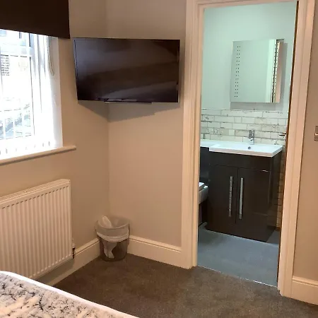 Jeffersons Hotel & Serviced Apartments (Adults Only)-3