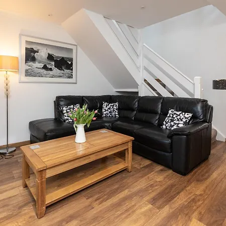 Stornoway Bed And Breakfast-2