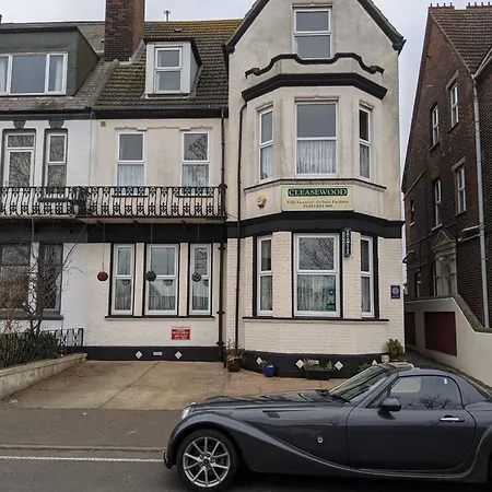 Cleasewood Guest House-3