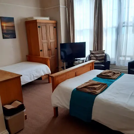Hildebrand Guest House-2