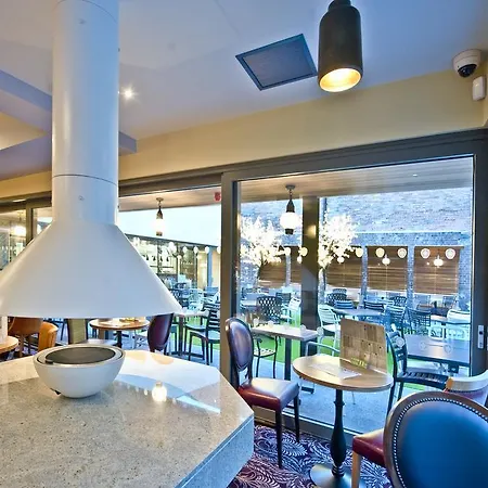 The Red Lion Wetherspoon-3