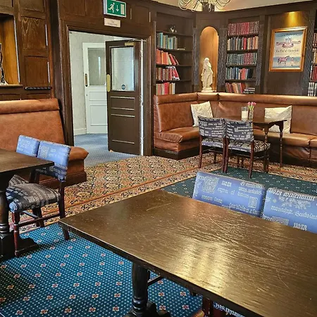 Nelson Hotel-2