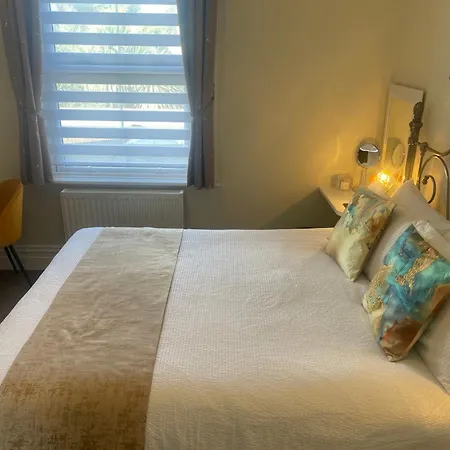 Rivendell Guest House-3