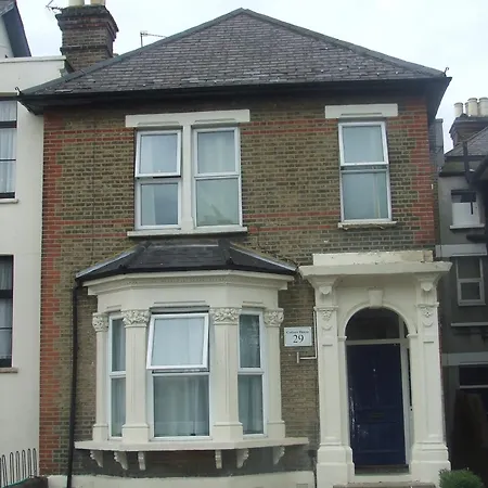Cedars House Hotel-2