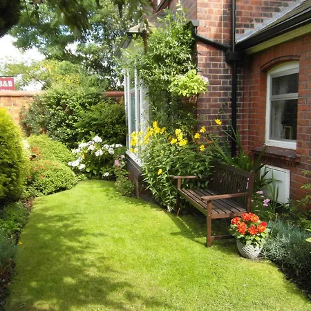 Anton Guest House Bed And Breakfast-2