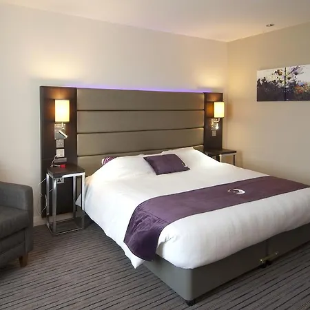 Premier Inn Bridgwater-2