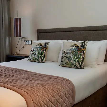 The Enniskillen Hotel And Motel-3