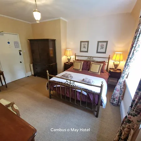 Cambus O' May Traditional Highland Hotel-3