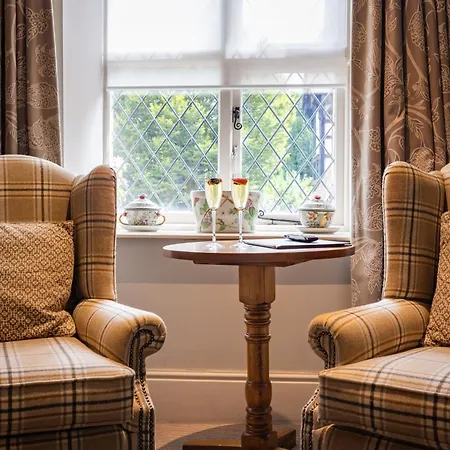 The Red Lion Hotel-3