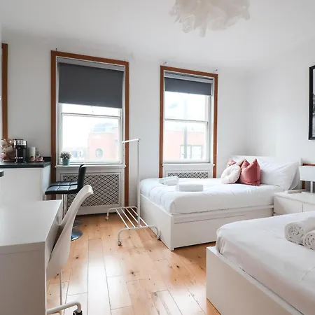 Chelsea Rooms-3