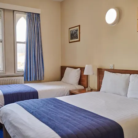 Discovery Inn - Leeds-2