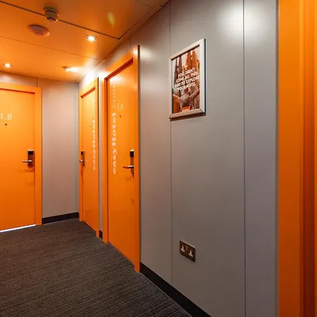 Easyhotel Edinburgh-2
