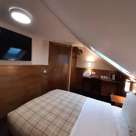 Adelphi Hotel-2